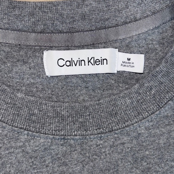 Calvin Klein Shirt - Picture 3 of 3